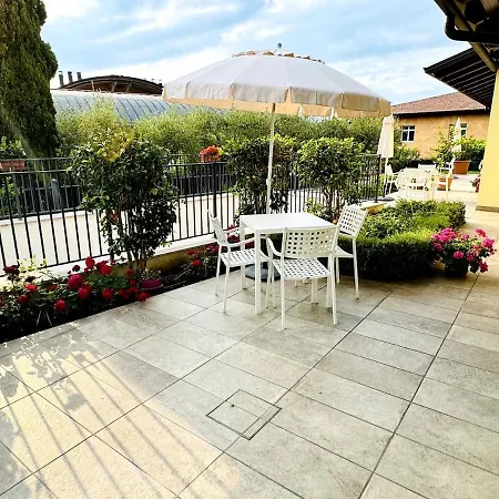 Rossini アパート バルドリーノ